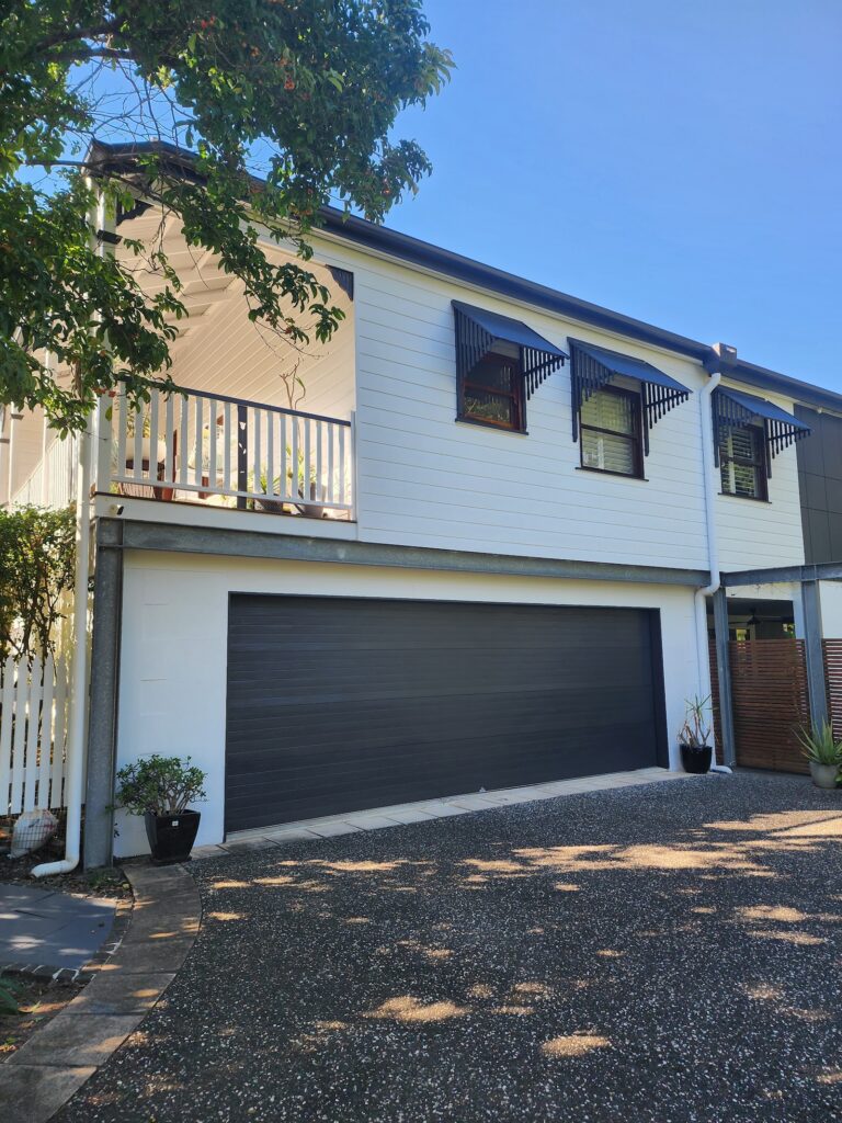 Exterior house painting in Brisbane by DAR Painting